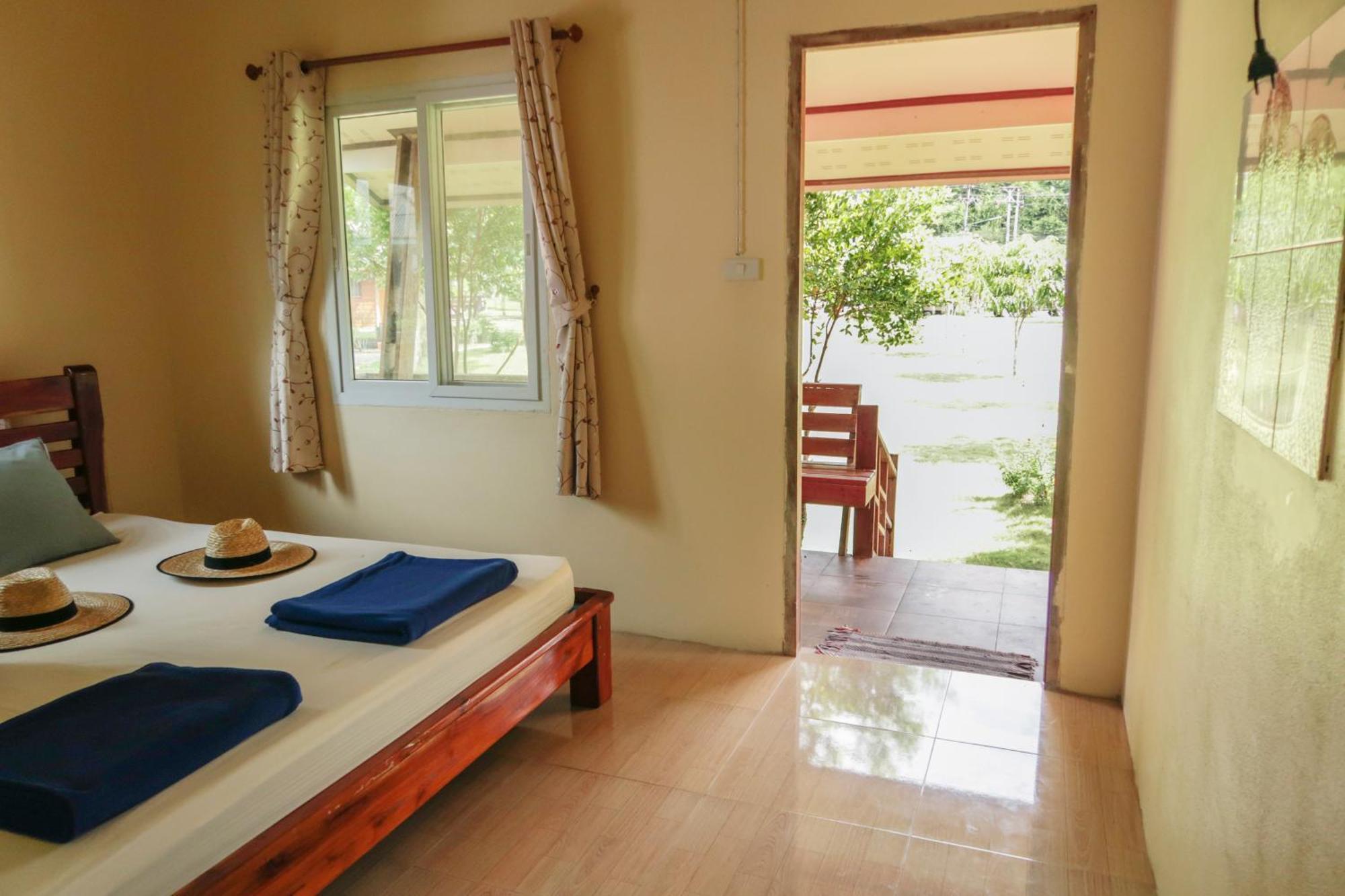 The Mermaid House Ko Kut Экстерьер фото